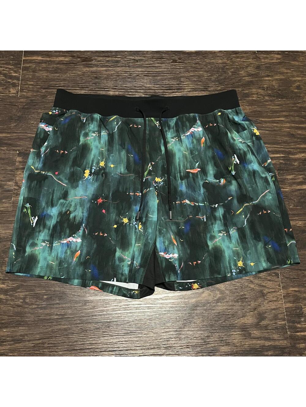 Lululemon T.H.E. Shorts Linerless 7” Paint Spark Green Size XXL 2XL
